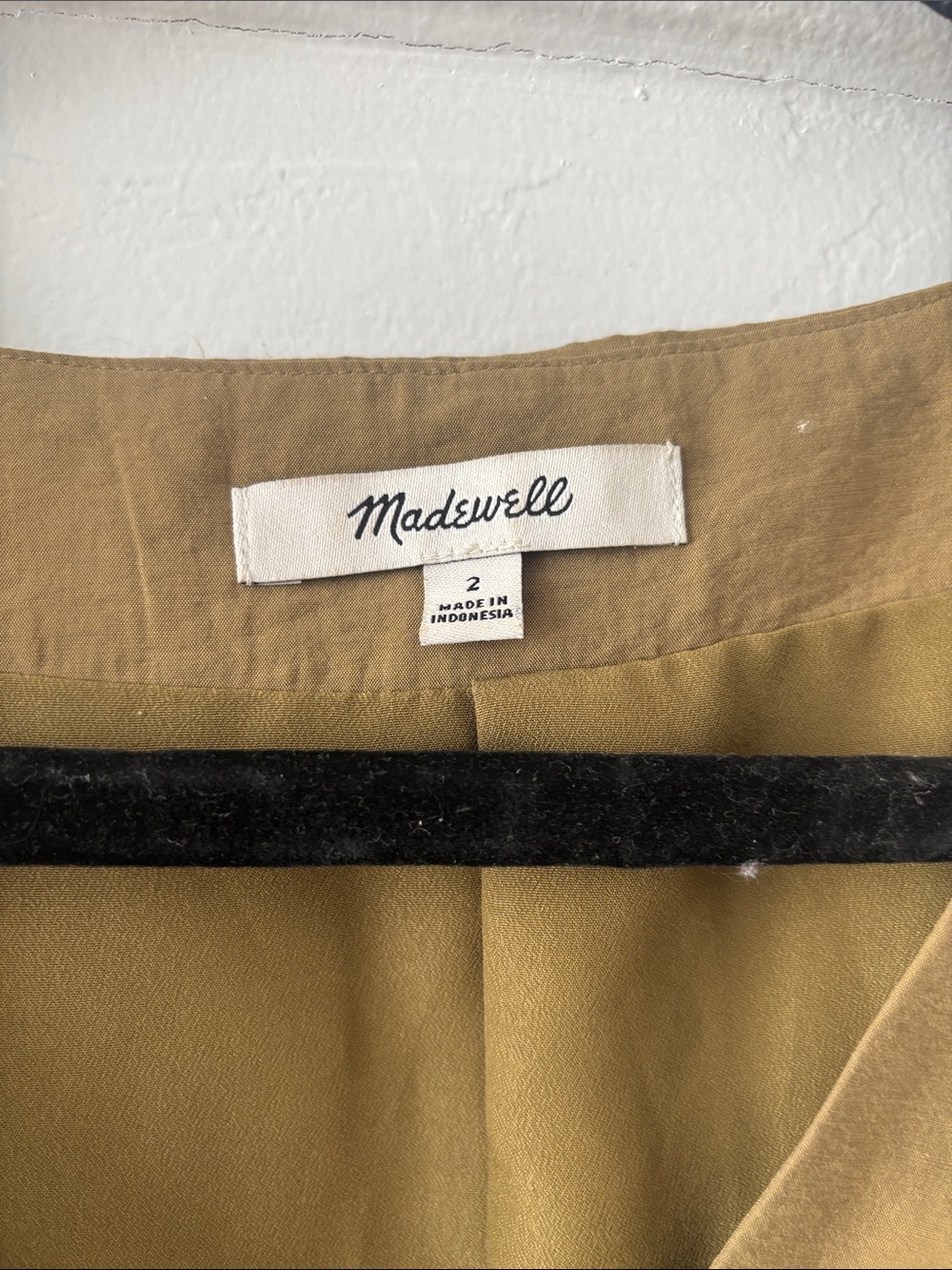Madewell Olive Button-Front V-Neck Women’s Vest - Picture 2 of 4